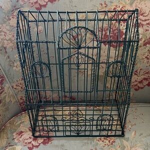 Decorative Dark Green Wire Birdcage 🌺